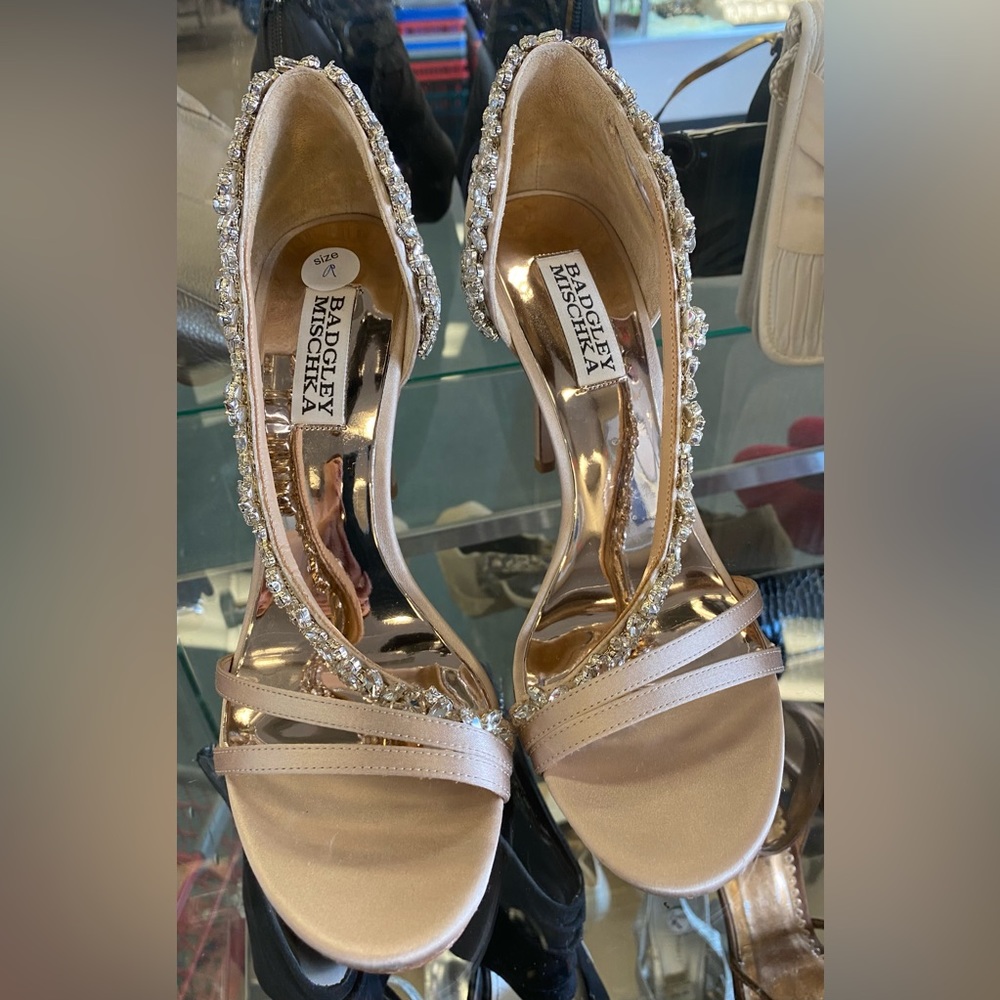 GORGEOUS Womens EUC Badgley Mischka Voletta Crystal Embellished Stiletto Sandals - Picture 9 of 16